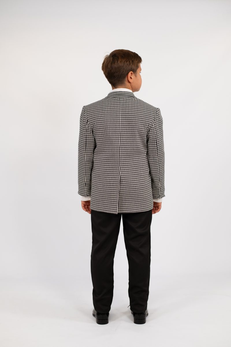 Marynarka w biało-czarną pepitkę