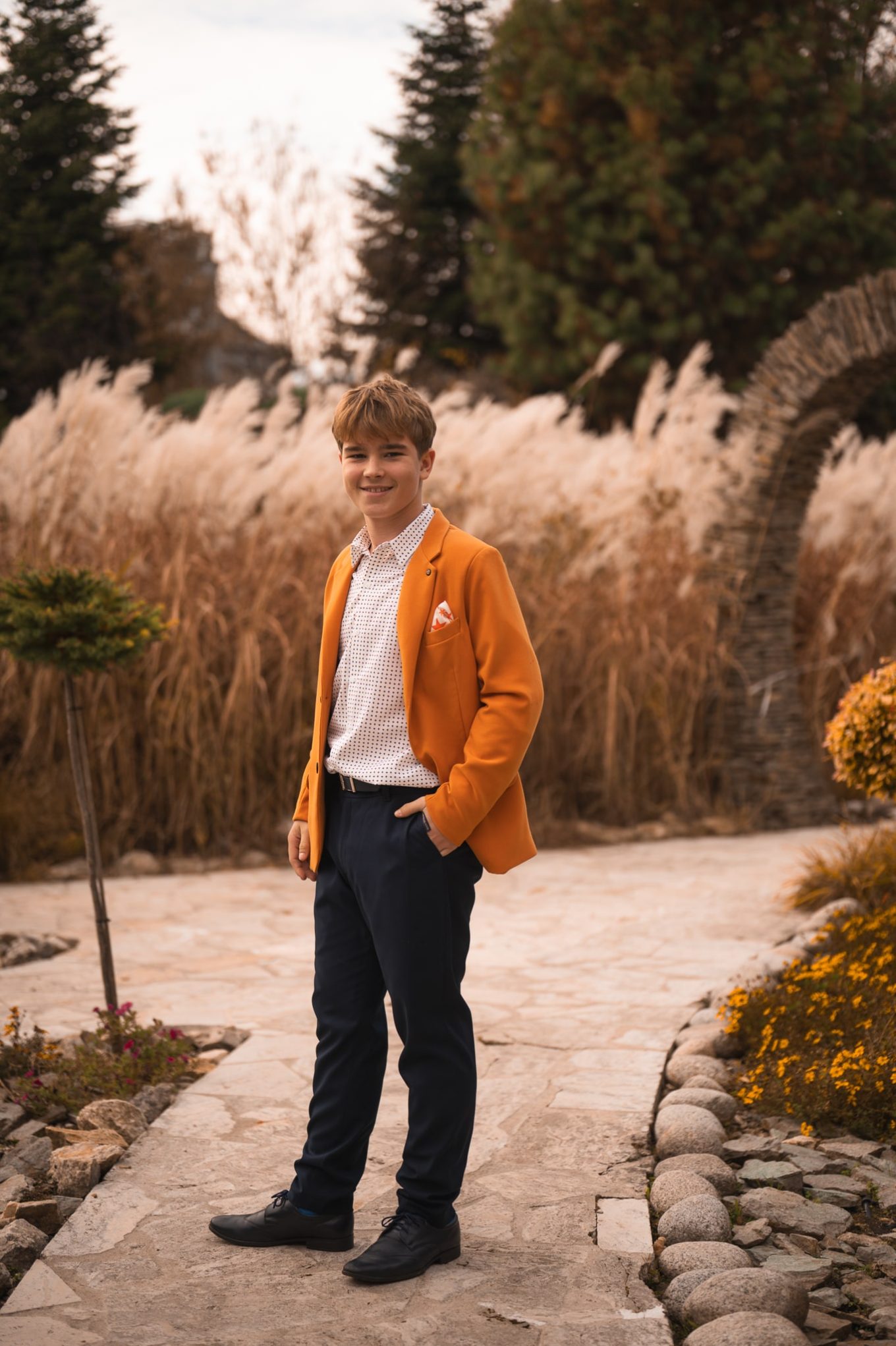 Marynarka chłopięca pomarańczowa Marynarka chłopięca pomarańczowa na modelu muskatos