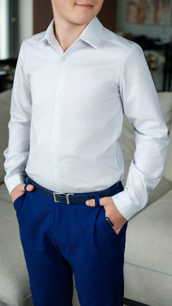 Biała koszula struktura